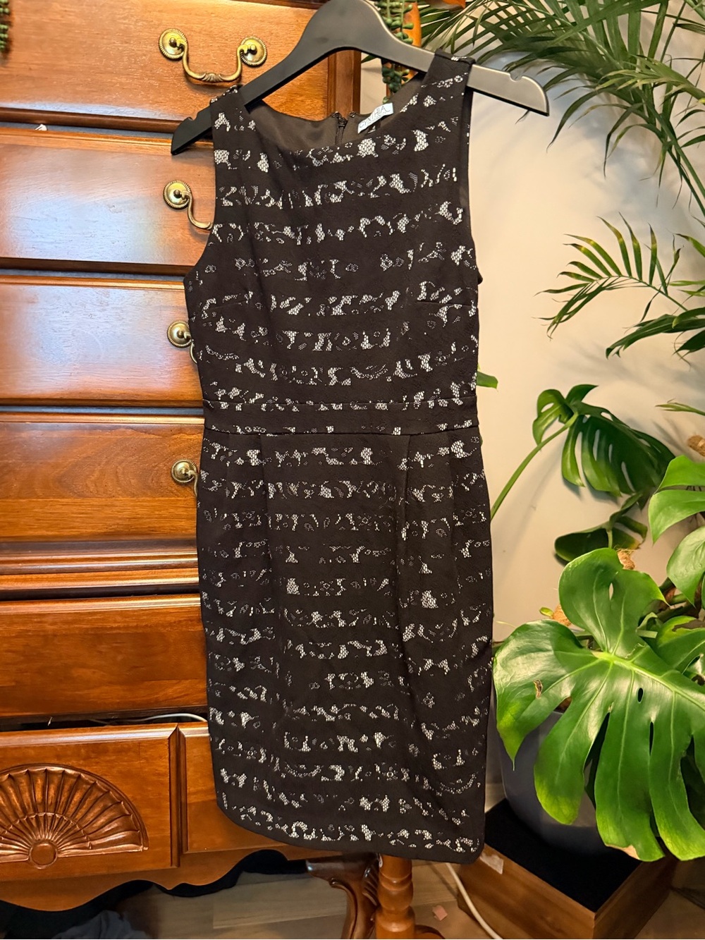 Cynthia Rowley Striped Black Lace Overlay Midi Sheath Pocket Dress- 4